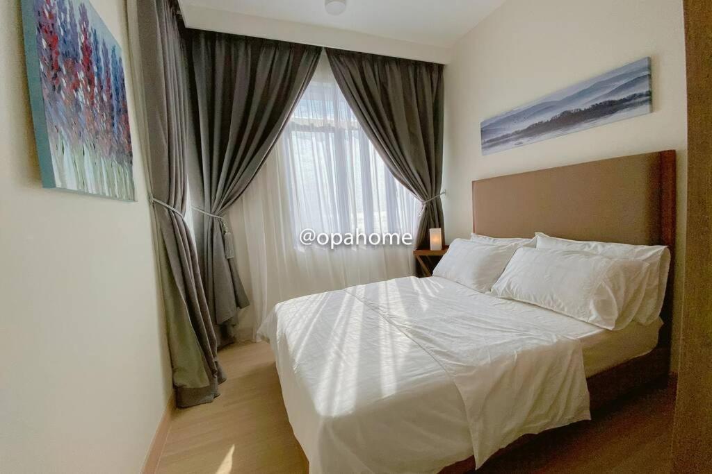 Opahome@ Timurbay Seafront Residence 2Br Family Suite Seaview And Poolview Kuantan Exterior foto